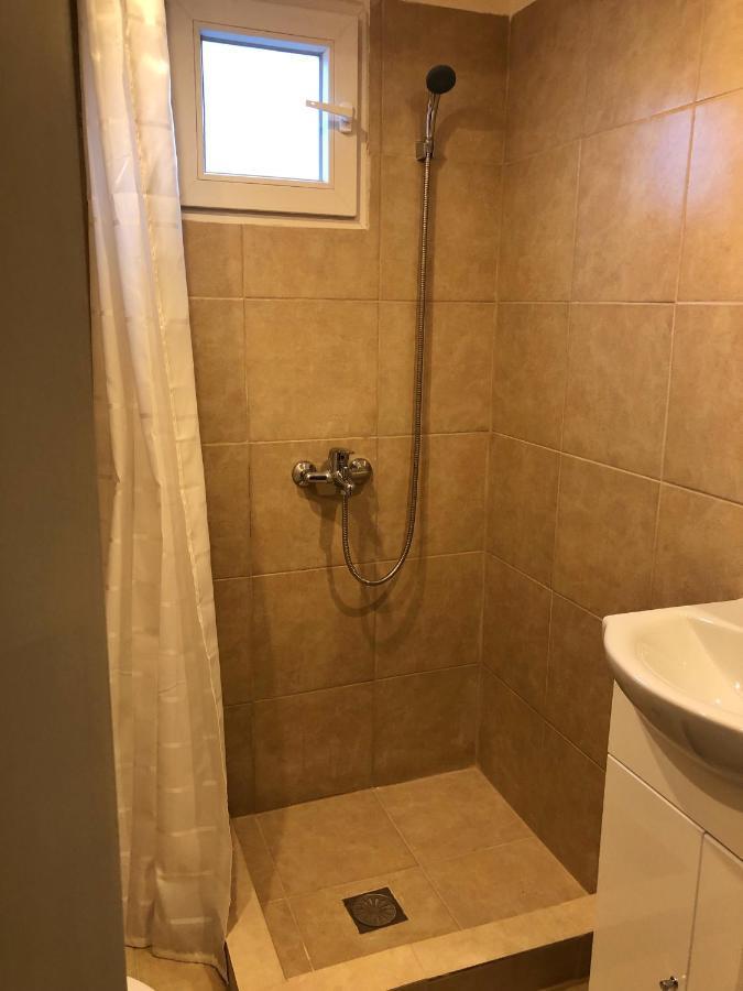 Argo Apartment 15Min From The Airport, 1Min From The Beach Artemis City Center Eksteriør billede